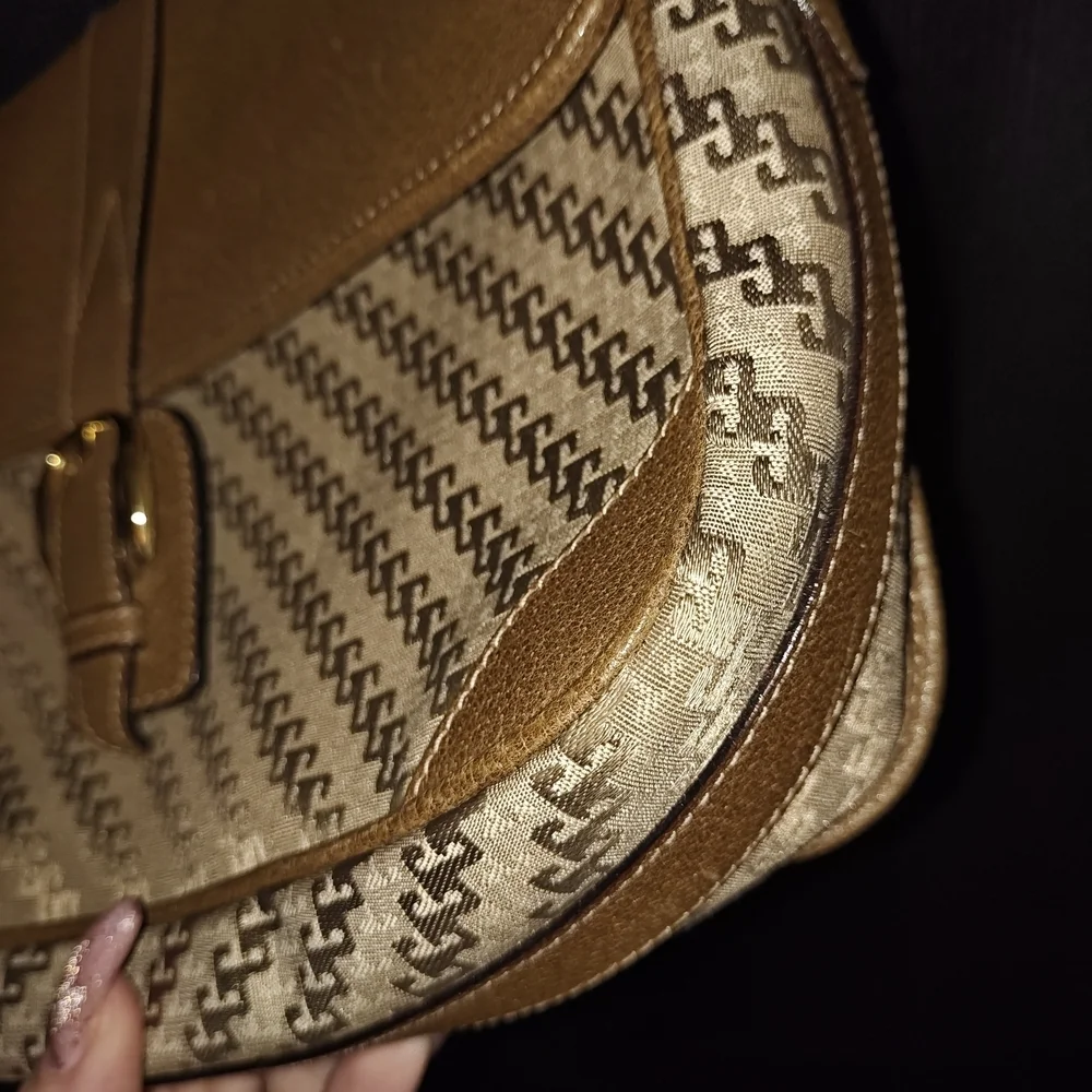Gucci GG Vintage Shoulder Bag